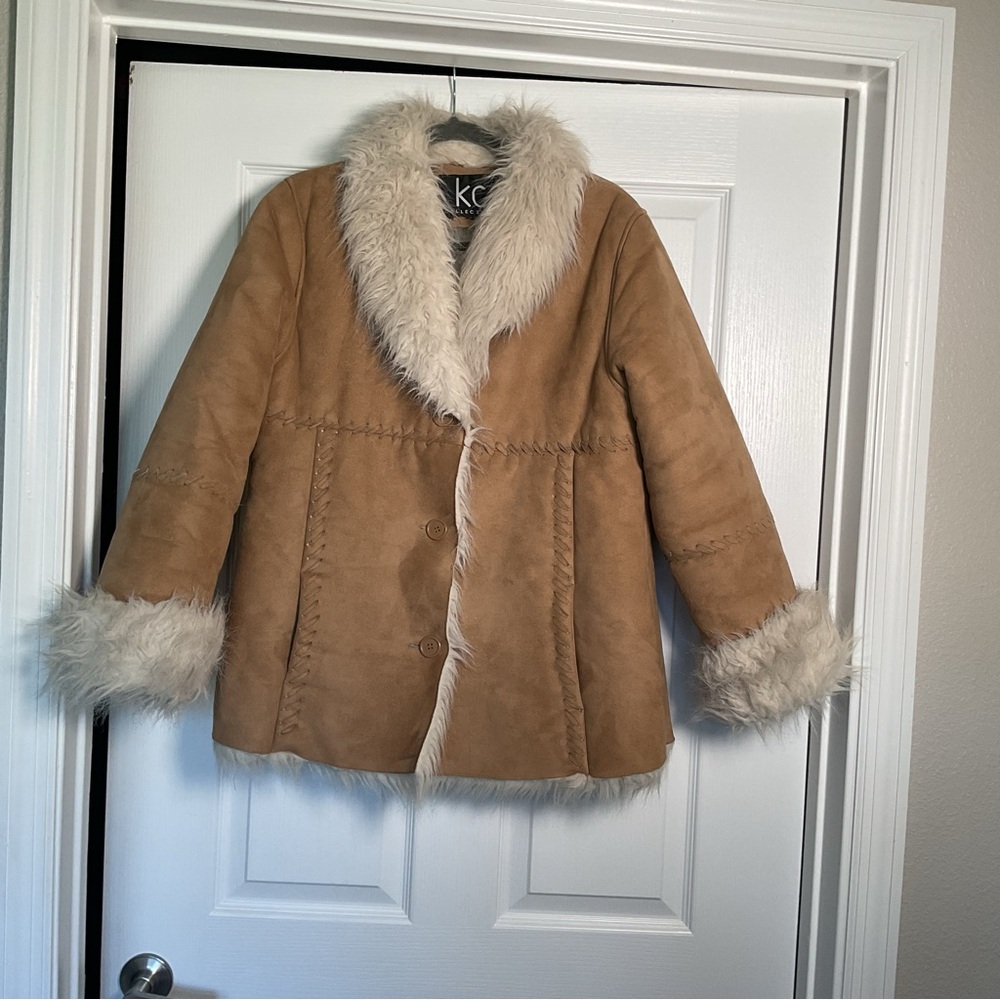 IC COLLECTION Tan Jacket with Cream Faux Fur Trim